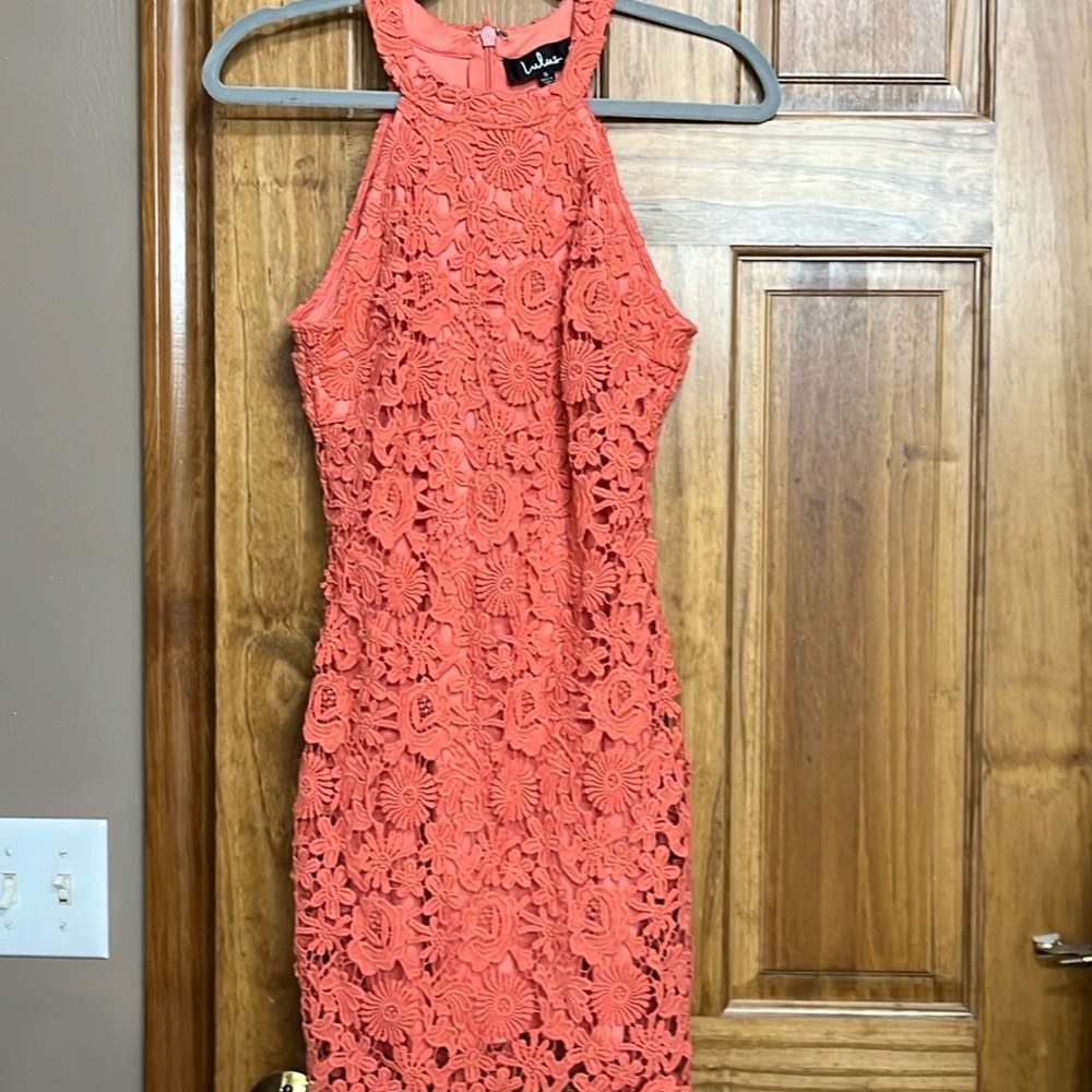 Beautiful coral love poem Lulus small knitted sleeveless summer dress like new .